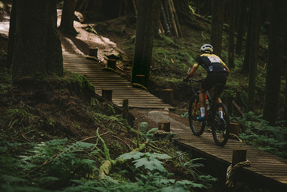 BCBR19_7_0107_MR